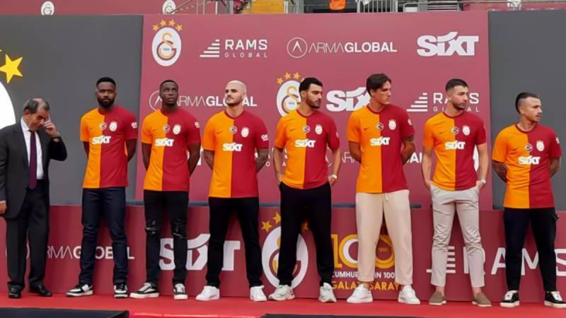  “Qalatasaray” Türkiyə futbol tarixinin ən bahalı klubu oldu  