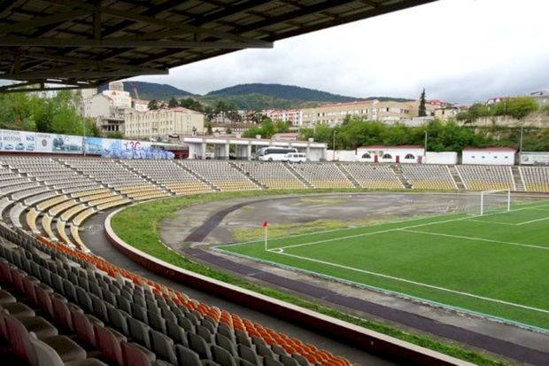  Xankəndi şəhər stadionunda aparılan təmir-bərpa işlərindən görüntülər - VİDEO 