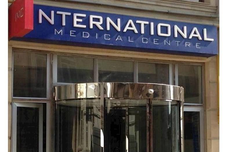  Doğum şəhadətnaməsi üçün 1000 manat rüşvət tələbi - International Medical Center-ə ittihamlar 