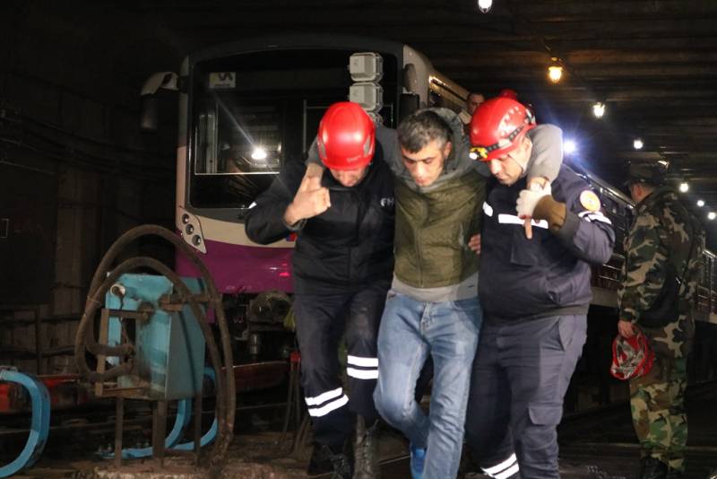  FHN metroda təlim keçirdi - FOTO 