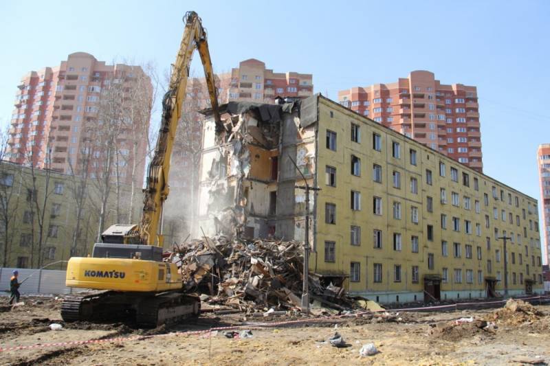  Bakının bu ünvanında binalar sökülür - Sakinlərə aylıq 700 AZN kirayə pulu verilir 