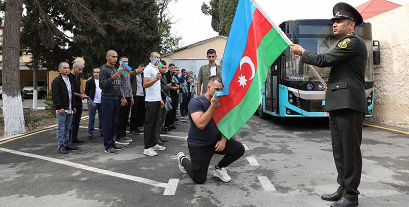  Azərbaycanda hərbi xidmətə növbəti çağırış başlayıb - FOTO  