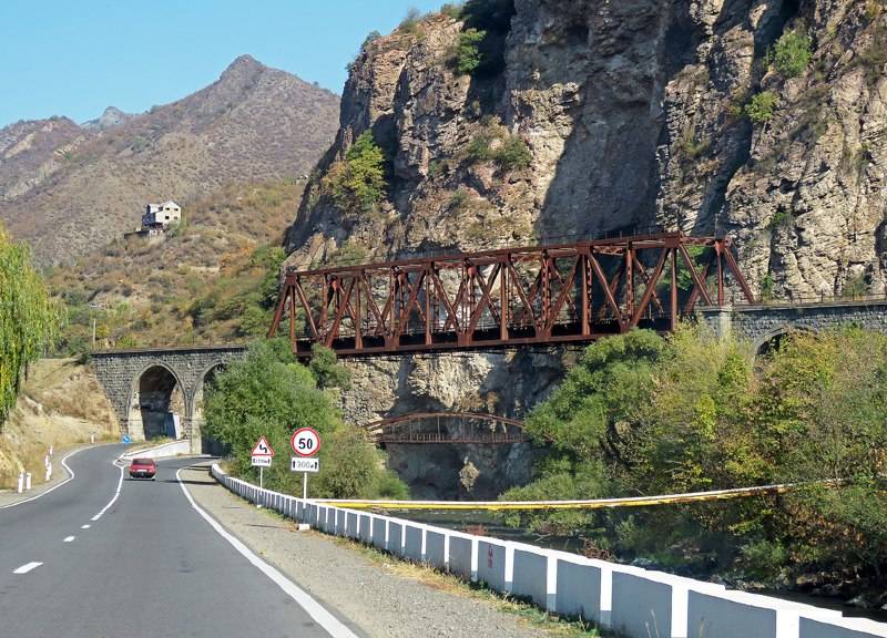  Araz çayı üzərində tikiləcək körpü Zəngəzur dəhlizinin əhəmiyyətli hissəsi olacaq - ŞƏRH 