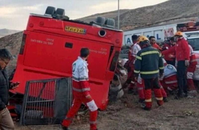  İranda avtobus qəzaya uğradı - 35 zəvvar öldü 