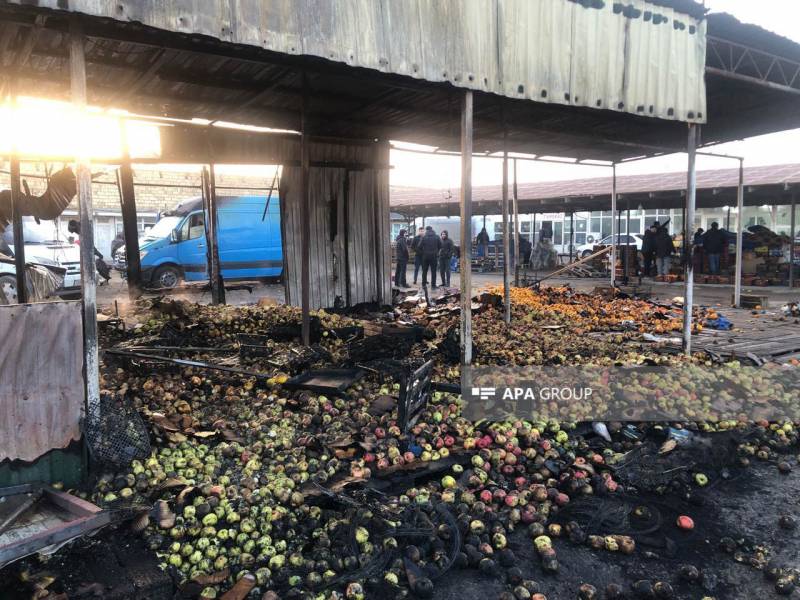  Sumqayıtda bazar yanıb - FOTO 