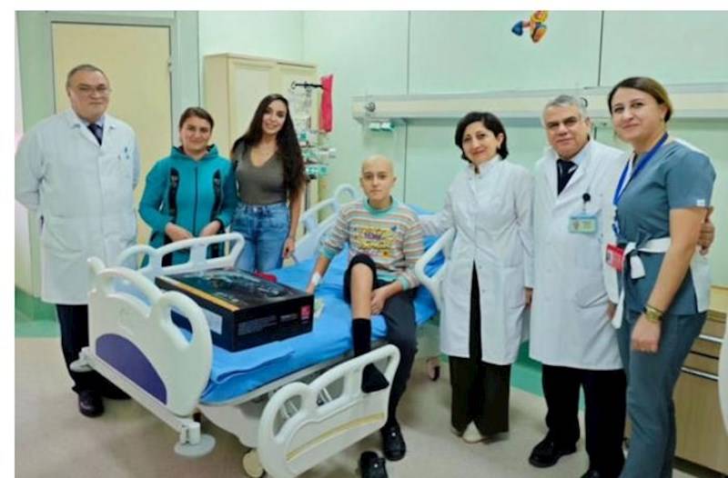  Leyla Əliyeva Milli Onkologiya Mərkəzinin nəzdindəki Uşaq Onkologiya Klinikasında olub — FOTO 