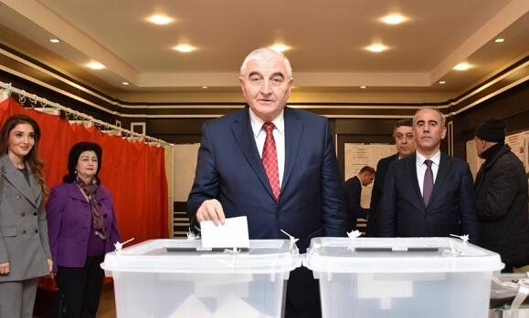  Məzahir Pənahov vəzifədən buna görə göndərilir  