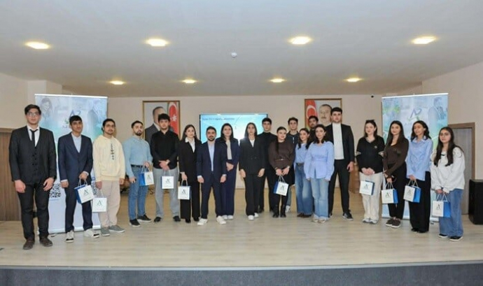  “Azərsun Holdinq” gənclərə dəstəyini davam etdirir  