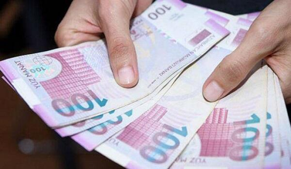  Onların vergi tutulmalı olan aylıq gəliri 400 manat azaldılır  