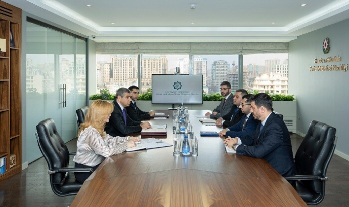  Nazir “Yüksəliş” müsabiqəsinin qalibləri ilə görüşdü  