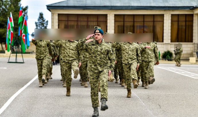  DSX-nin elit hərbçilərinə beret verildi - Foto  