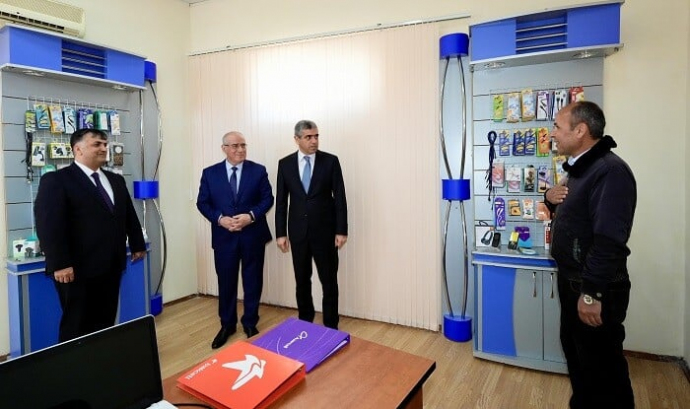  Nazir və icra başçısı kiçik təsərrüfatlara baxış keçirdi  