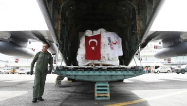  Türkiyə İrana 48 ton humanitar yardım göndərdi  