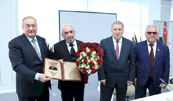  Cabir İmanovun atası yubileyini belə qeyd etdi - Foto  