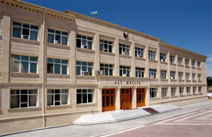  Ali Məclisin deputatlarının maaşı artırıldı  