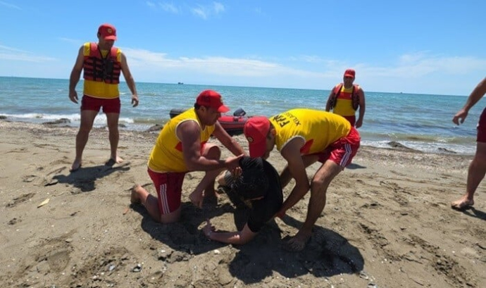  Əmisi ilə dənizdə batan yeniyətmənin meyiti tapıldı  