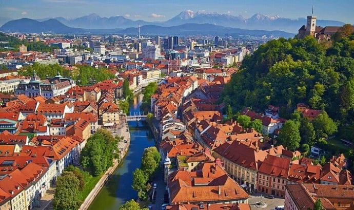  Sloveniyada işləmək istəyənlərin nəzərinə!  