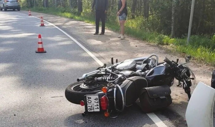  VAZ-la motosiklet toqquşdu: ölən var  