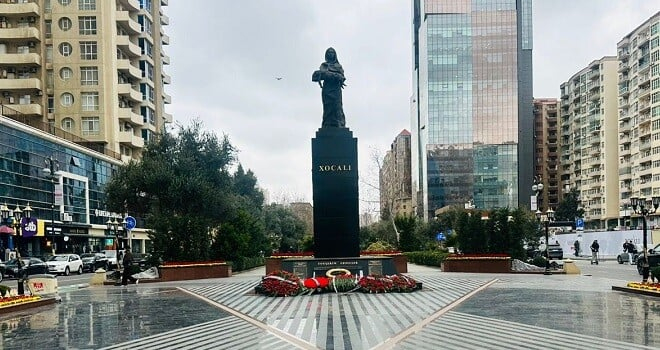  FHN kollektivi Xocalı soyqırımı abidəsini ziyarət etdi  