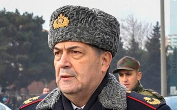  General işdən getmək üçün raport yazdı - Səbəb  