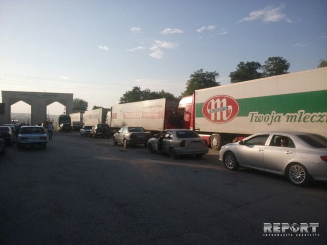  Yük maşınlarının İran sərhədindən keçməsi: Məhdudiyyət var?  