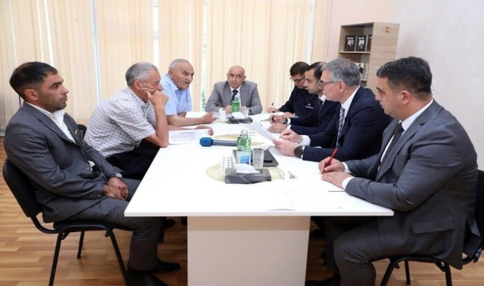  Azər Məmmədov Qobustanda vətəndaşları qəbul etdi  