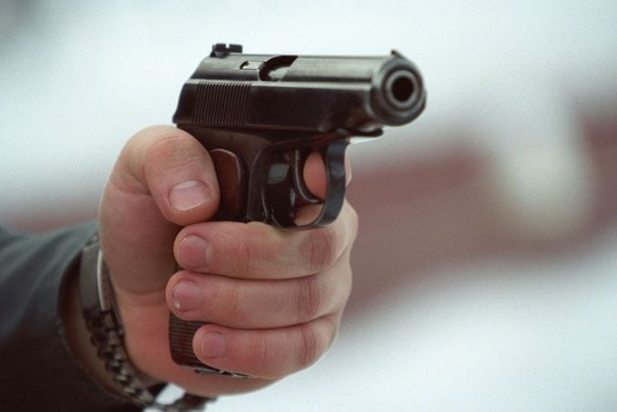  Bakıda kişi keçmiş arvadını küçədə güllələyib öldürdü  