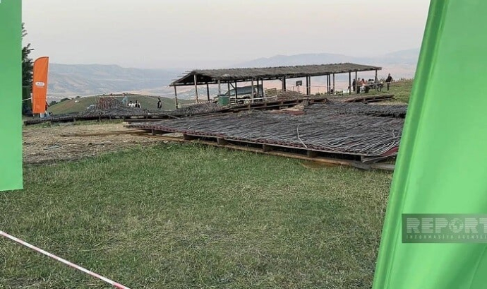  Yaylaq Festivalında çardaq niyə çöküb - Açıqlama  