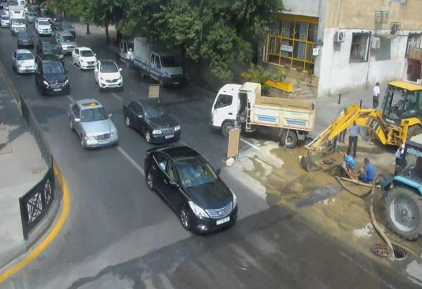  Bakının mərkəzində aylardır qazılan yol təmir edilmir - Video  