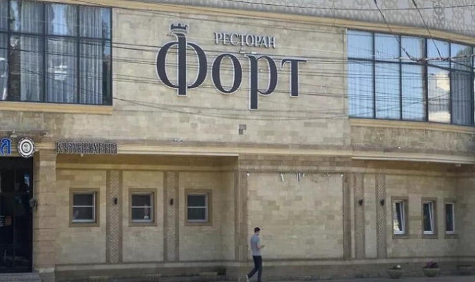  Azərbaycanlı iş adamının 19 illik restoranı əlindən alınır  