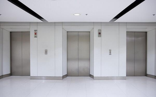  Bu metro stansiyalarında lift olacaq  