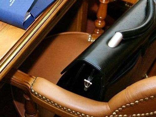  Əmək müqaviləsi olmadan çalışanların diqqətinə...  