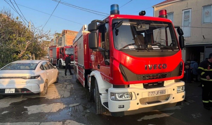  Bakıda yaşayış binasında yanğın... - Video  