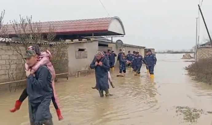  Xaçmazda 22 nəfər təhlükəsiz əraziyə təxliyə edildi - Video  