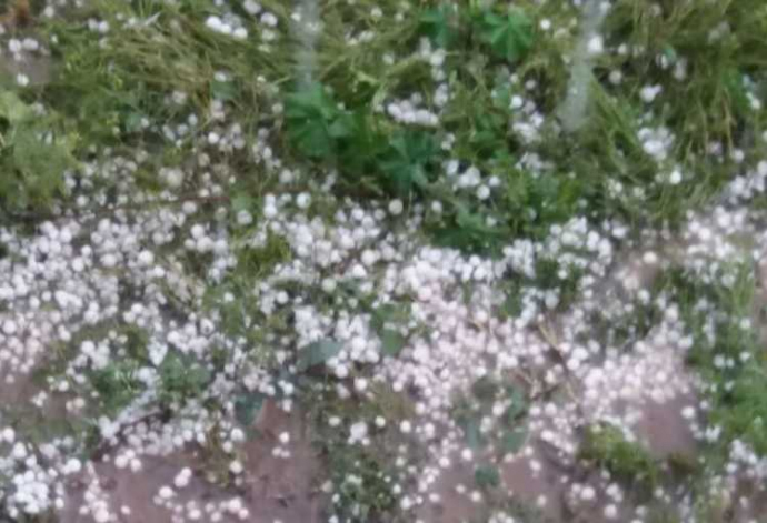  Laçın və Daşkəsənə dolu düşdü  