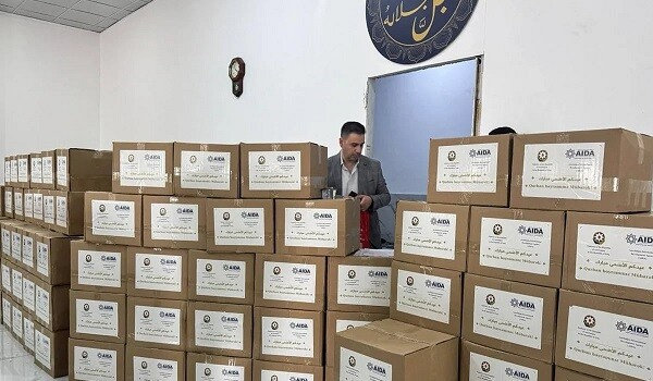  Azərbaycan Kərkükdə 150 ailəyə bayram sovqatı çatdırdı  