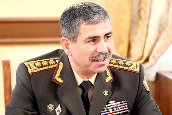  Zakir Həsənov ordunun şəxsi heyətini təbrik etdi  