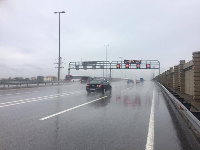  Sürücülərin nəzərinə: Bu yolda sürət həddi endirildi  