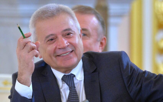 Ələkbərov bu biznesi bir maşının pulunu xərcləyib  