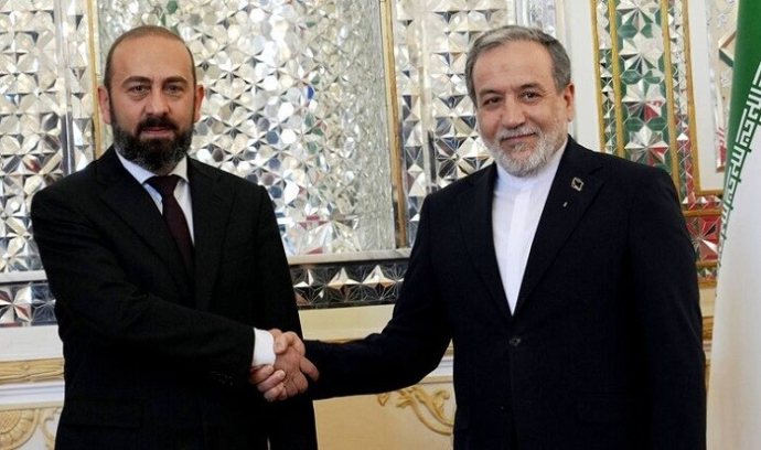  Mirzoyan Tehranda Arakçı ilə görüşdü  