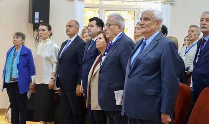  ADU-da mühüm simpozium keçirildi  