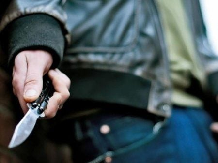  Gəncədə 29 yaşlı oğlan bıçaqlandı  