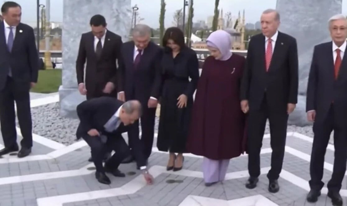  Ceyhun Bayramovun Ankarada Ziraat xanıma jesti... - Video  