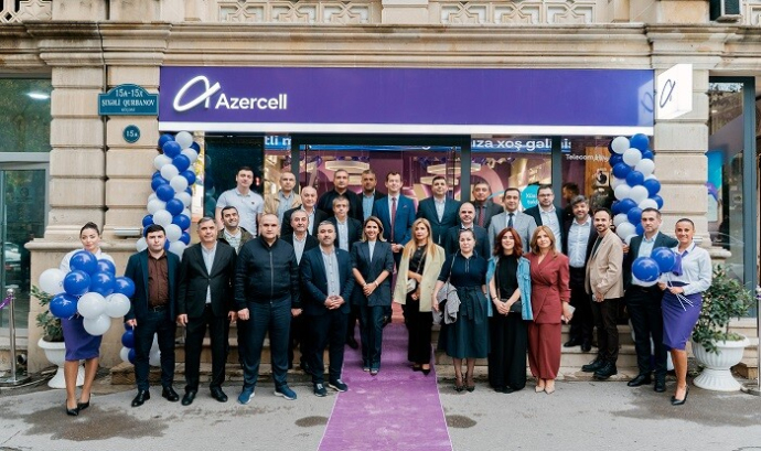  Azercell ilk yeni nəsil diler mağazasını istifadəyə verir  