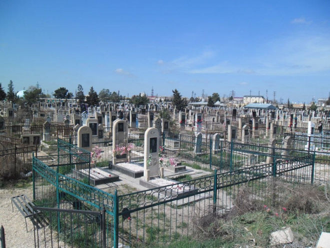 Nəcəf Nəcəfovun məzarındakı barelyef oğurlandı - Foto  