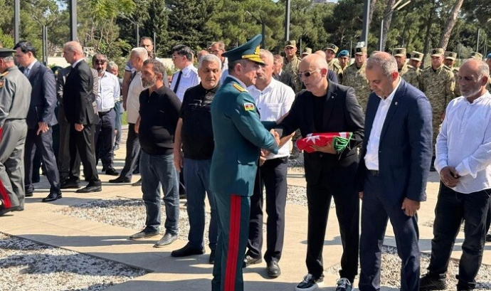  DSX rəisi generalın dəfnində - Foto  