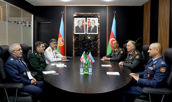  Kərim Vəliyev iranlı generalla görüşdü  